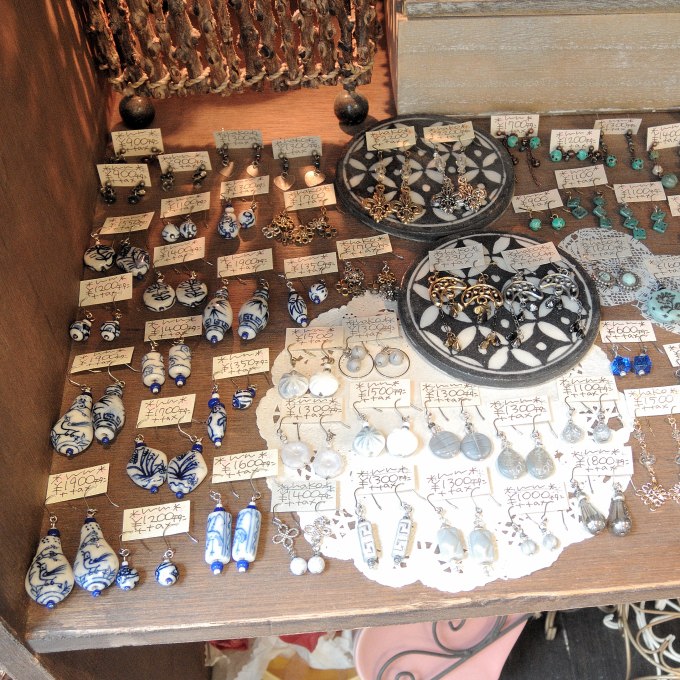 display '25年5月 (2)